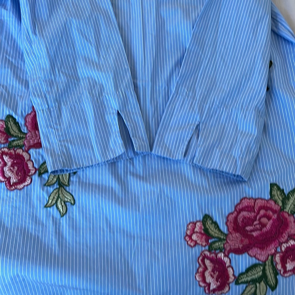 Dress - Picture 6 of 6